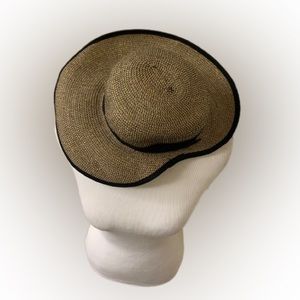 Sun ‘N’ Sand Gold and Black Hat